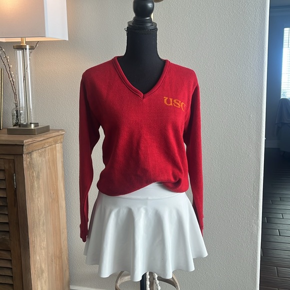 Great condition vintage USC sweatshirt. - Picture 5 of 6